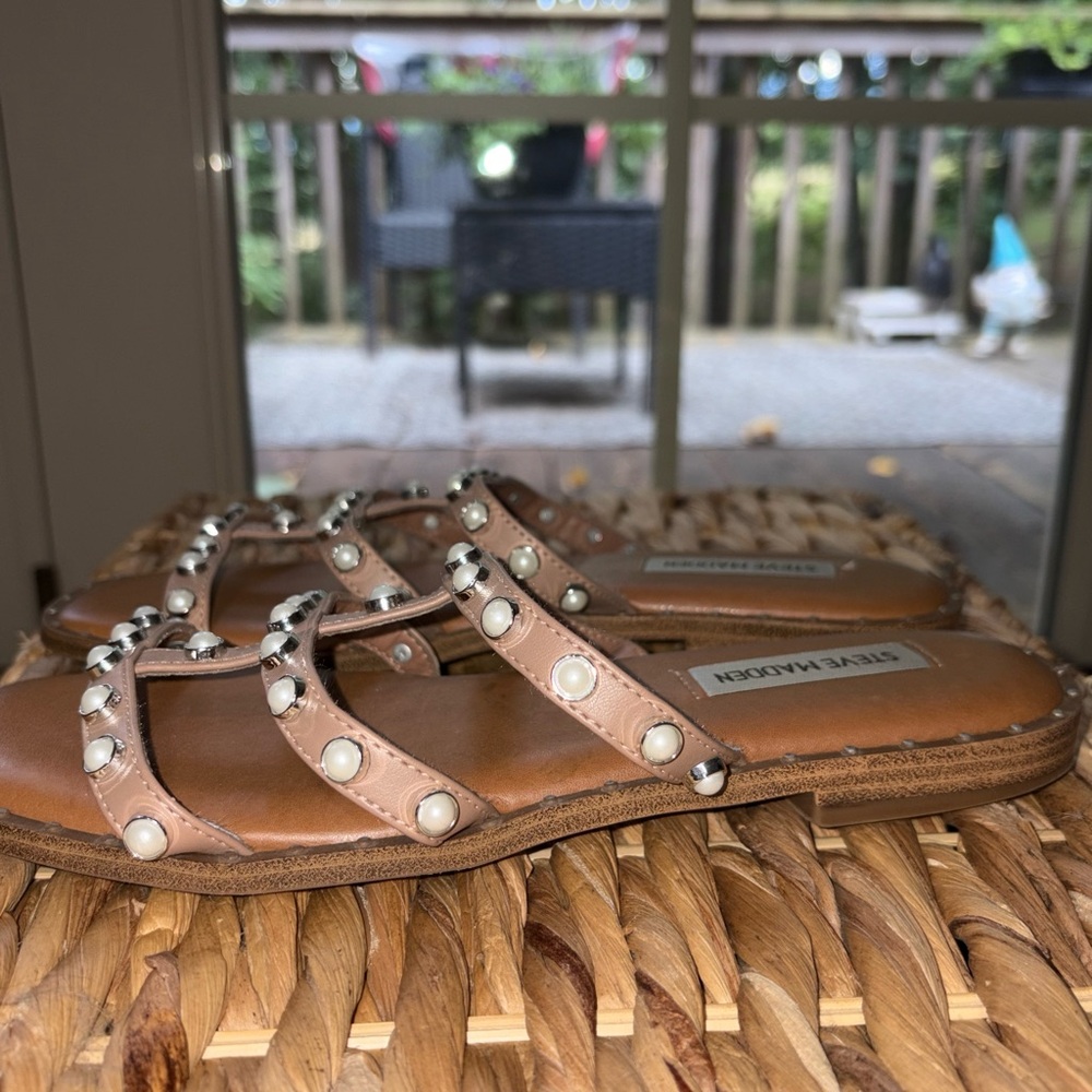 Steve Madden Pearl-Studded Leather Slides